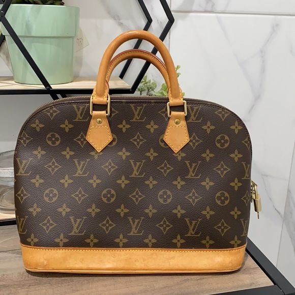 LOUIS VUITTON Monogram Alma PM - Picture 1 of 14